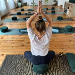 28.06.2025 Yoga and Paint Strukturtechnik